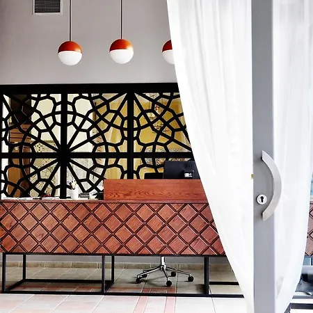 Artemis Hotel