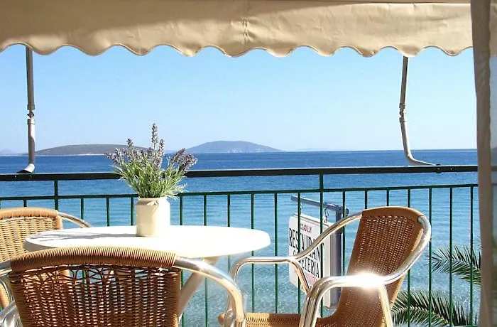 Hotel Artemis Tolón